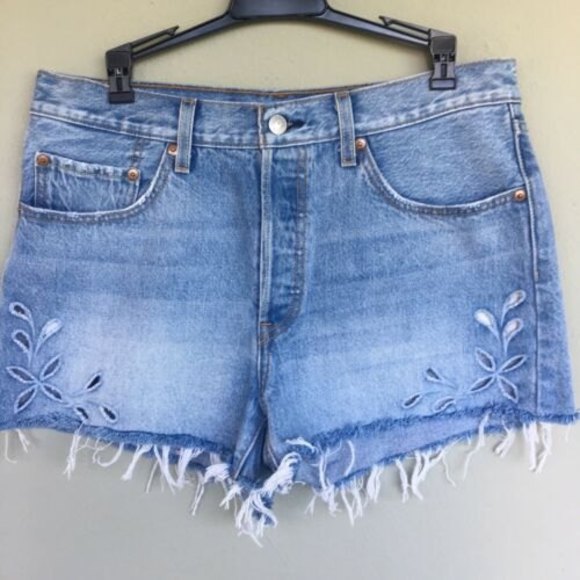 Levi's Pants - Sold Levi's 501 Denim Cutoff Shorts High Rise Size 31 Vintage Light Wash Frayed
